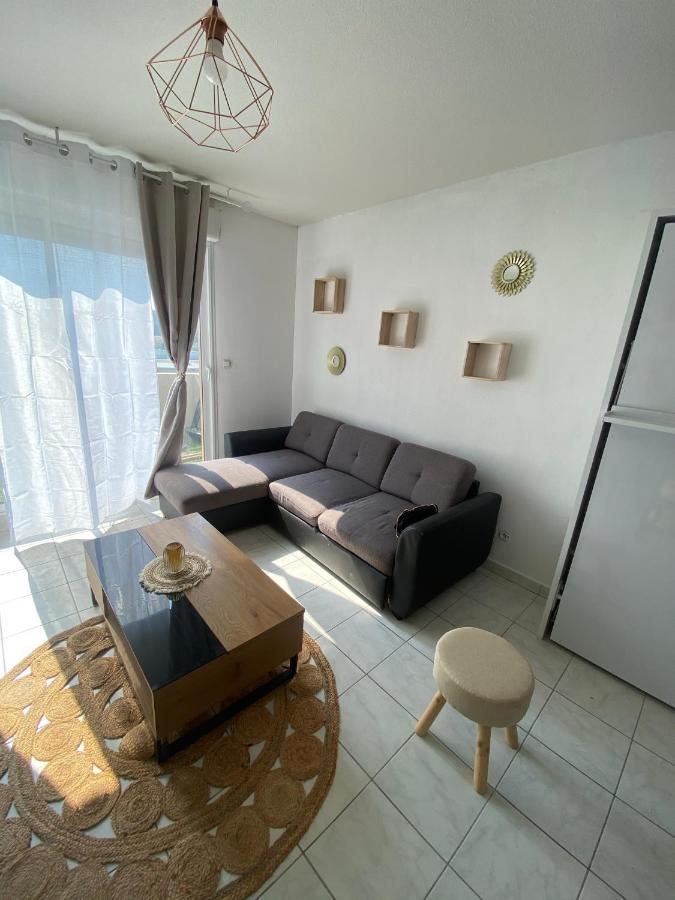 Studio Brignoles Piscine Emplacement Ideal Buitenkant foto